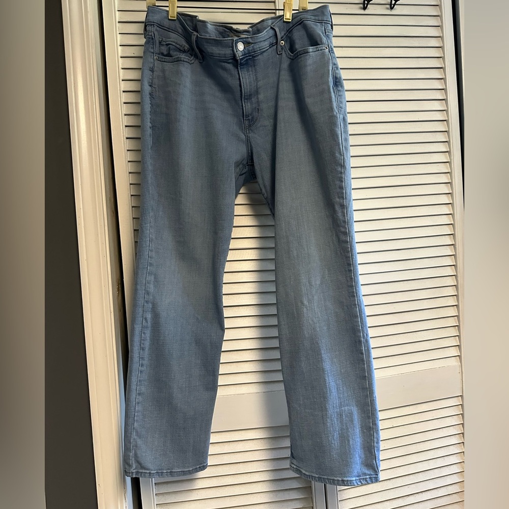 Levi’s Straight Leg Plus Size Jeans -Light Blue